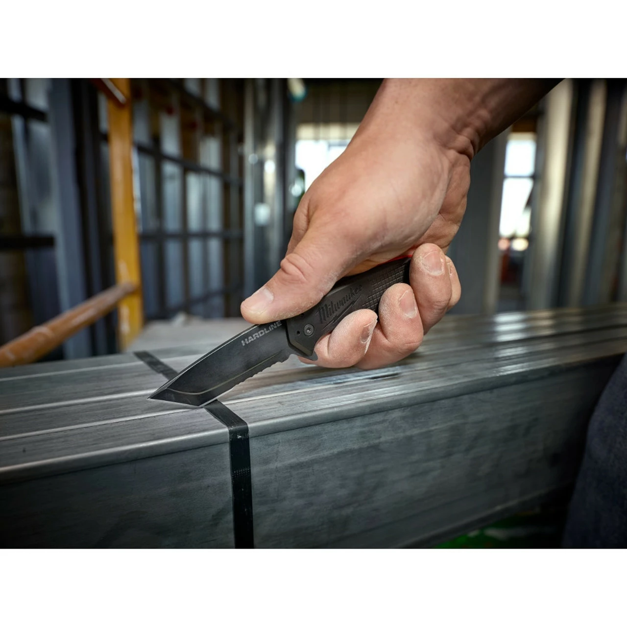 Milwaukee 48-22-1998B 3 In. HARDLINE Serrated Blade 3 Milwaukee 48-22-1998B 3 In. HARDLINE Serrated Blade - Image 3