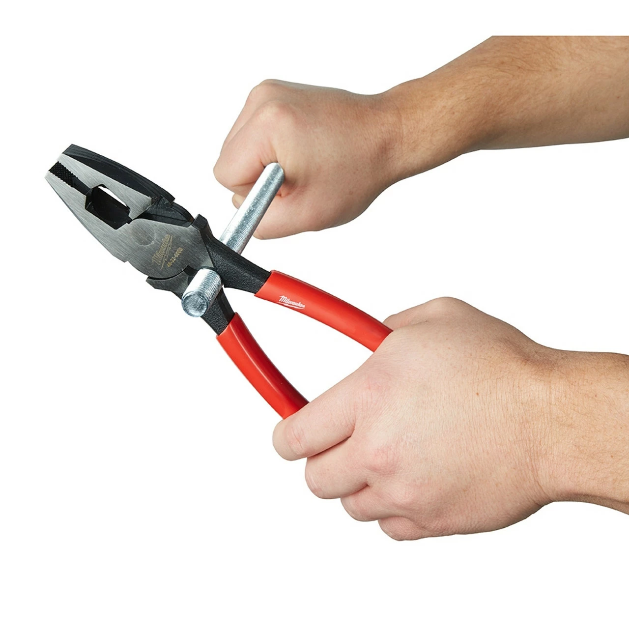 Milwaukee 48-22-6503 High-Leverage Linemans Pliers With Thread Cleaner 2 Milwaukee 48-22-6503 High-Leverage Linemans Pliers With Thread Cleaner - Image 2